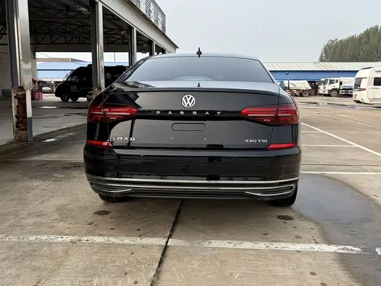 Volkswagen Passat — миниатюра 8