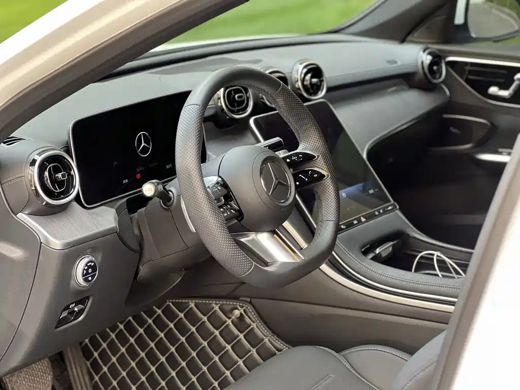 Mercedes-Benz C-Class — миниатюра 4
