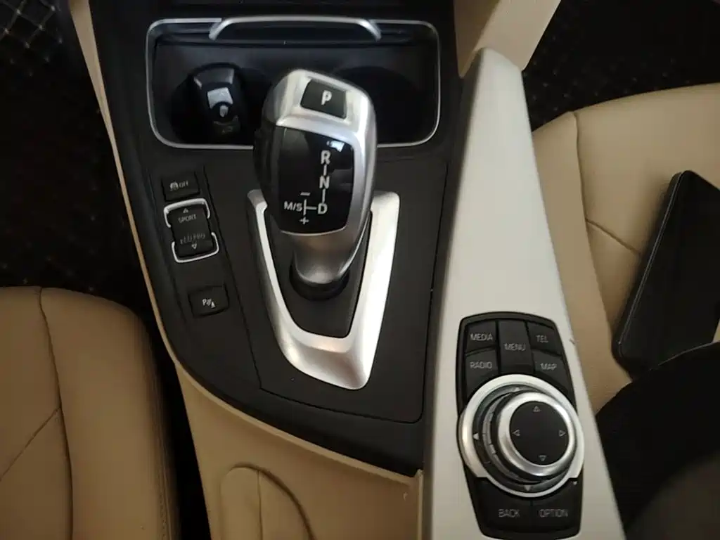 BMW 3 Series — миниатюра 14