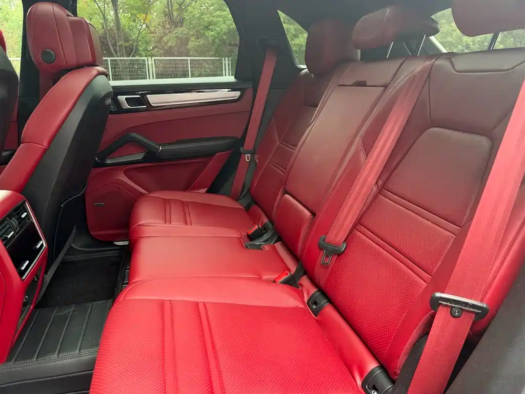 Porsche Cayenne Hybrid — миниатюра 14
