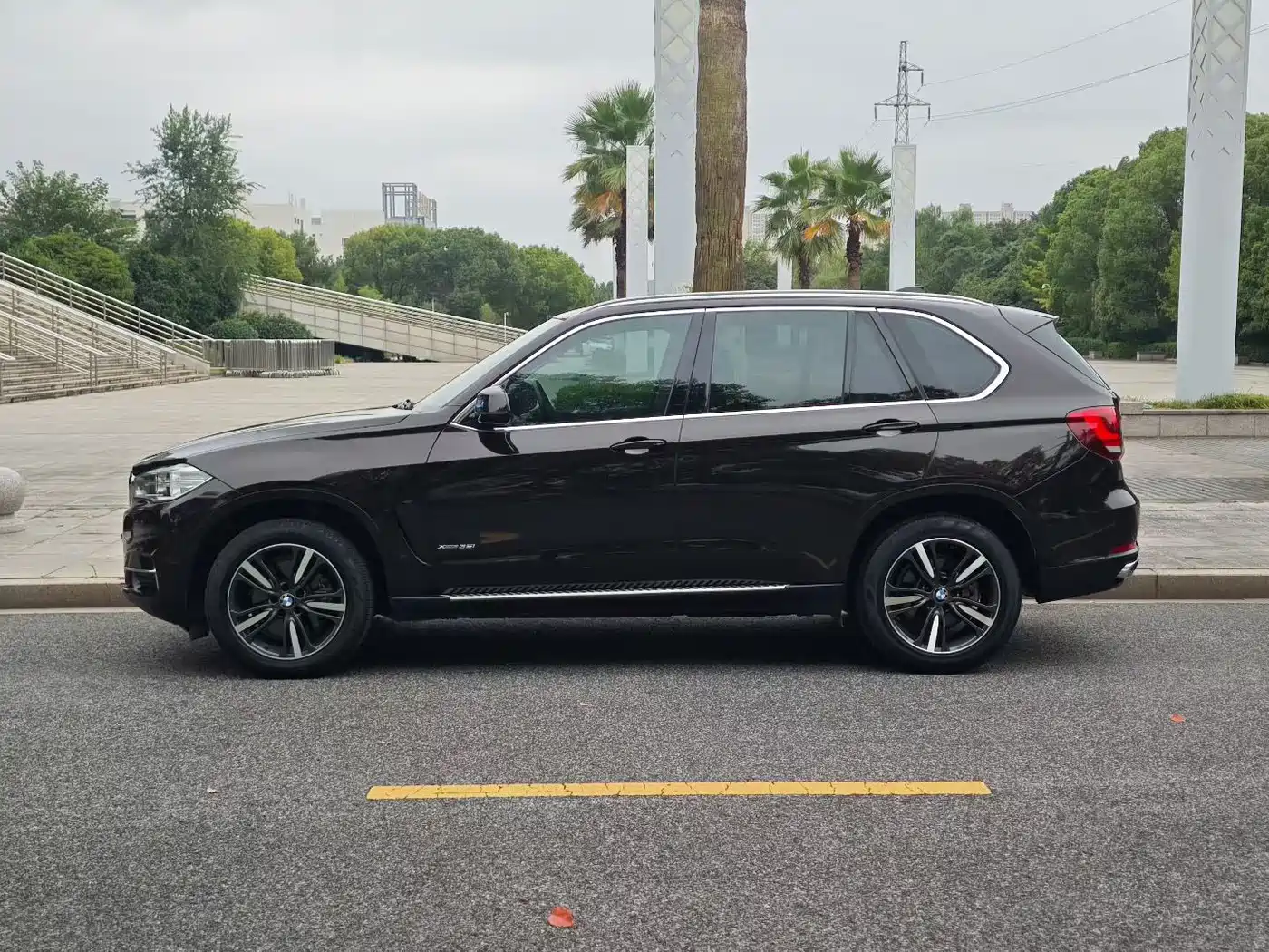 BMW X5 (Import)