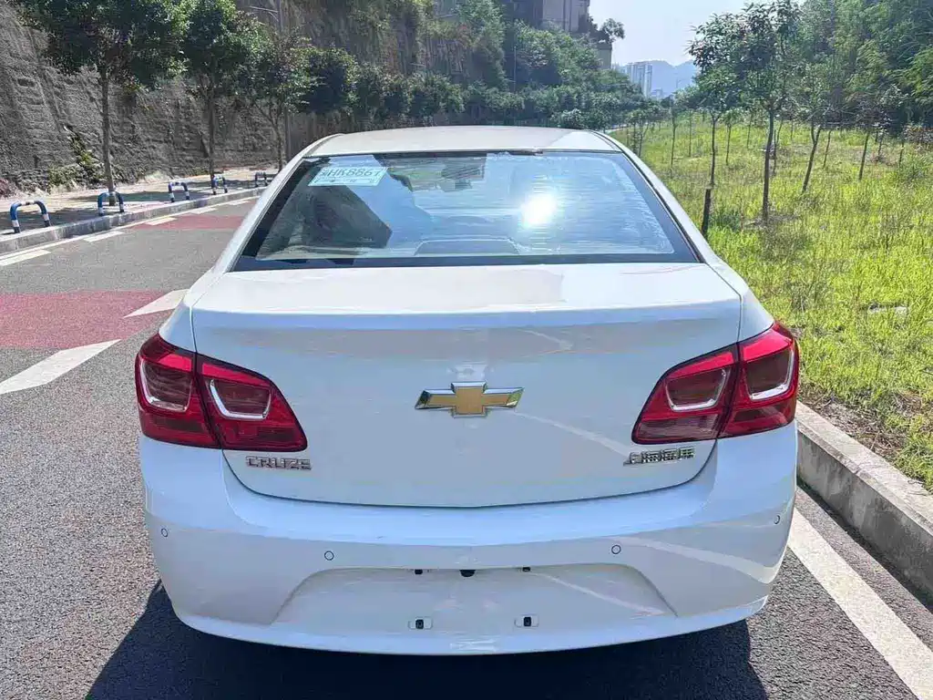 Chevrolet Cruze — миниатюра 9