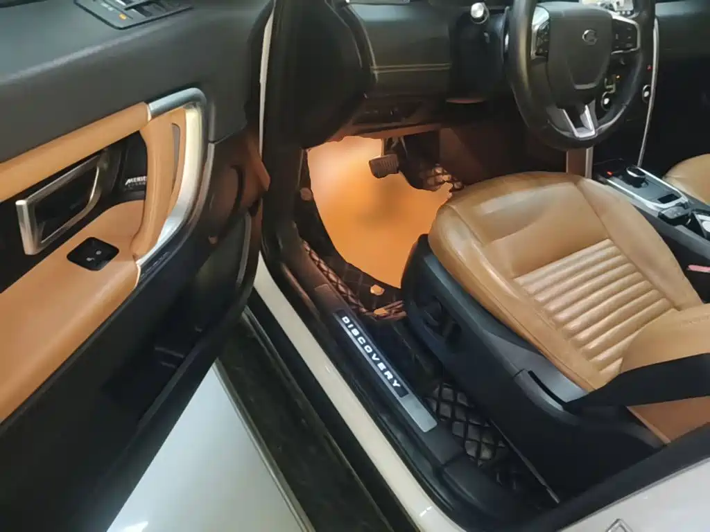 Land Rover Discovery Sport — миниатюра 16
