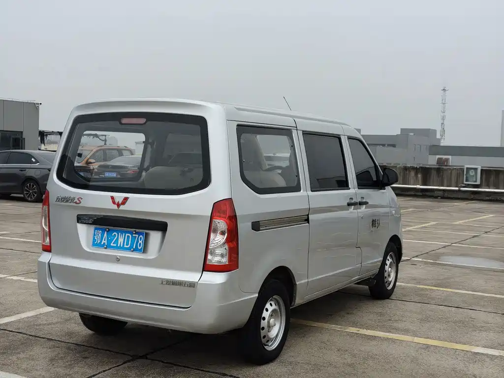 Wuling Rongguang — миниатюра 7