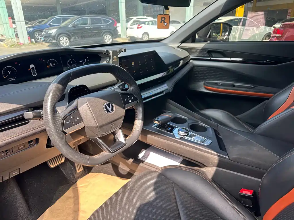 Changan UNI-V — миниатюра 4