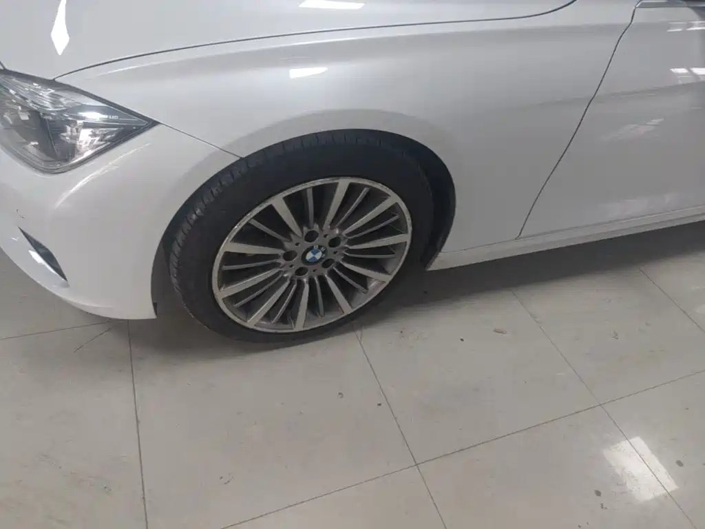 BMW 3 Series — миниатюра 23