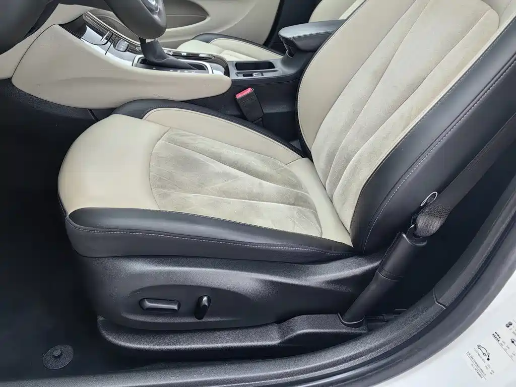 Buick Verano — миниатюра 20