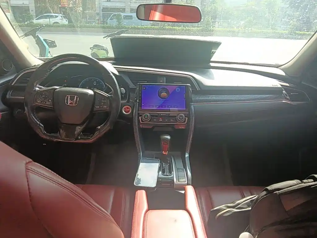 Honda Civic — миниатюра 10