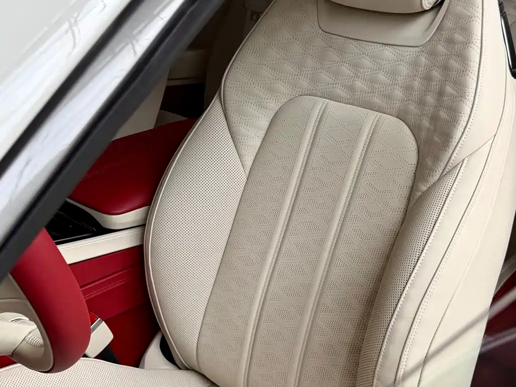 Bentley Continental PHEV — миниатюра 23