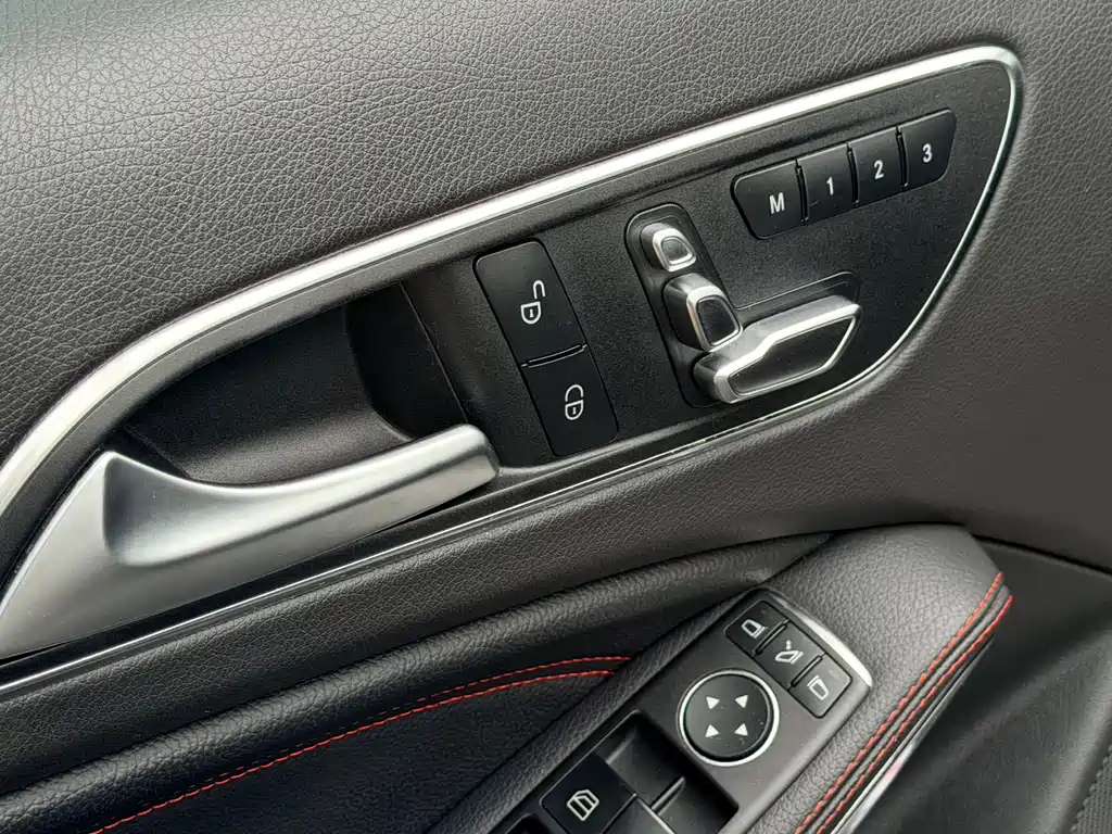 Mercedes-Benz A-Class AMG (Import) — миниатюра 7