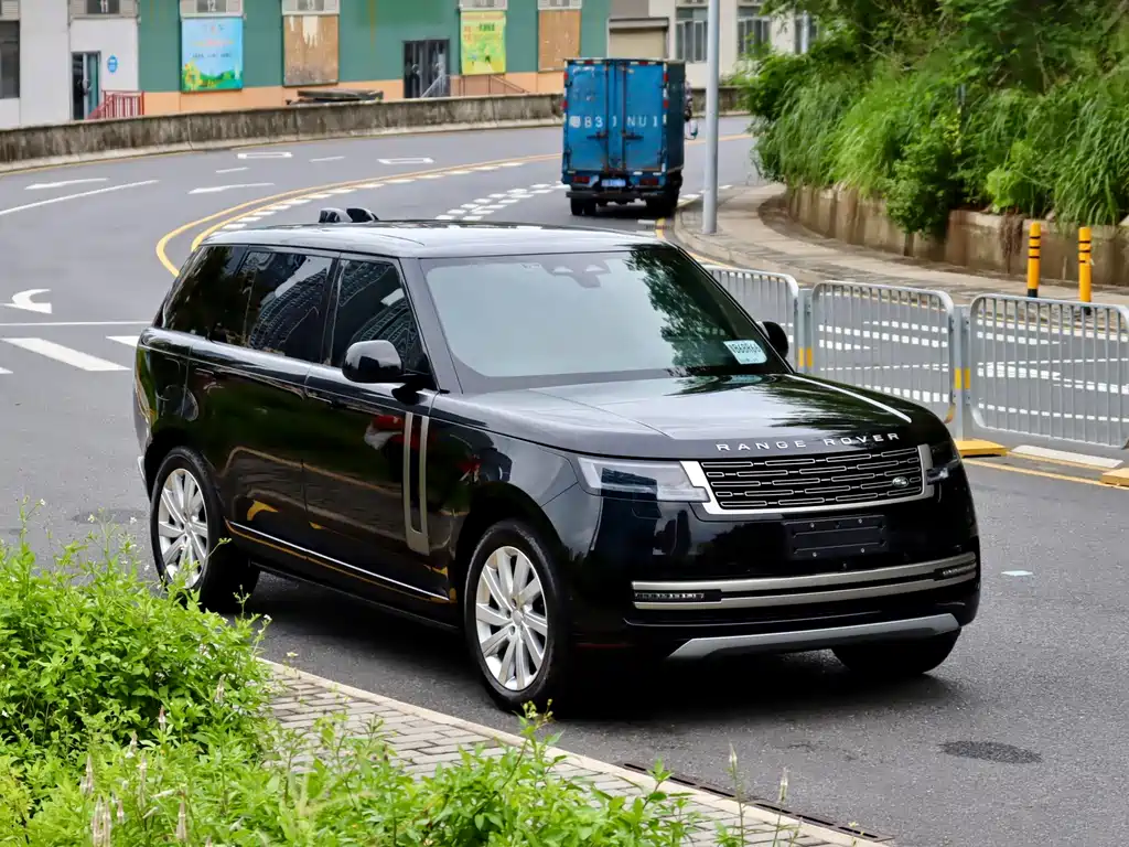 Land Rover Range Rover — миниатюра 3