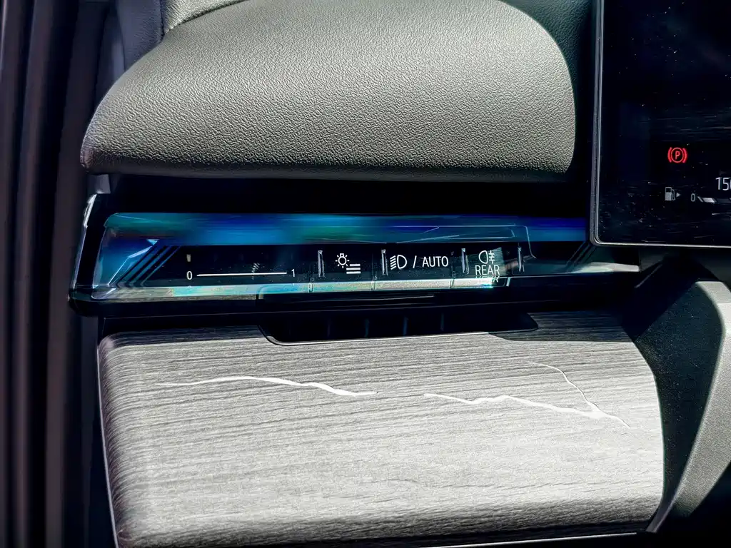 BMW 5 Series — миниатюра 18