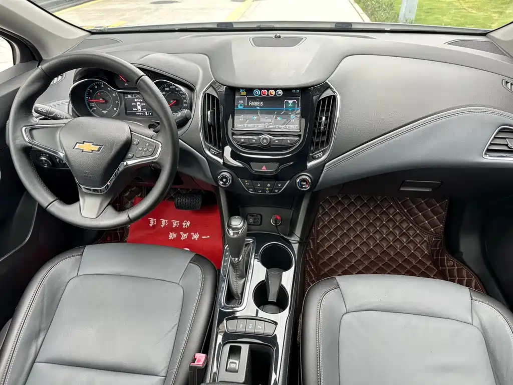 Chevrolet Cruze — миниатюра 8