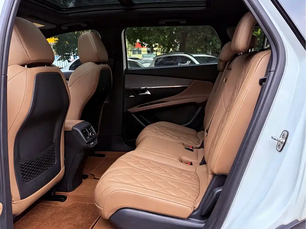Peugeot 5008 — миниатюра 14