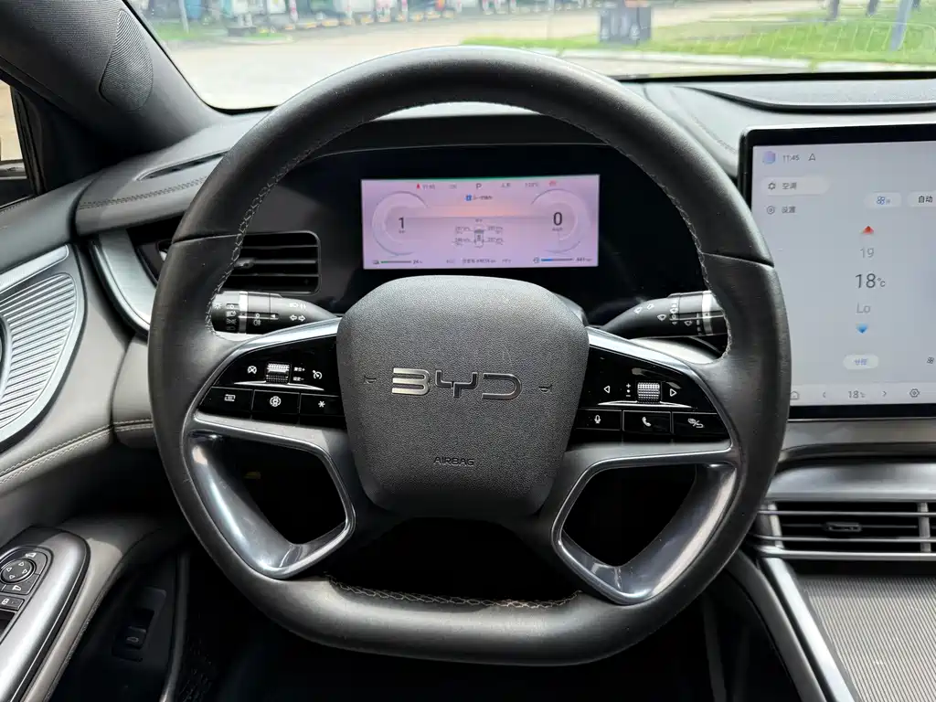 BYD Seal — миниатюра 10