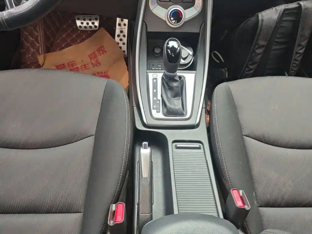 Hyundai Elantra Langdong — миниатюра 14