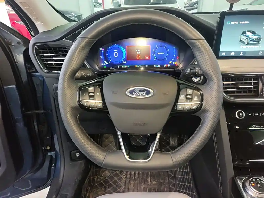 Ford Escape — миниатюра 11