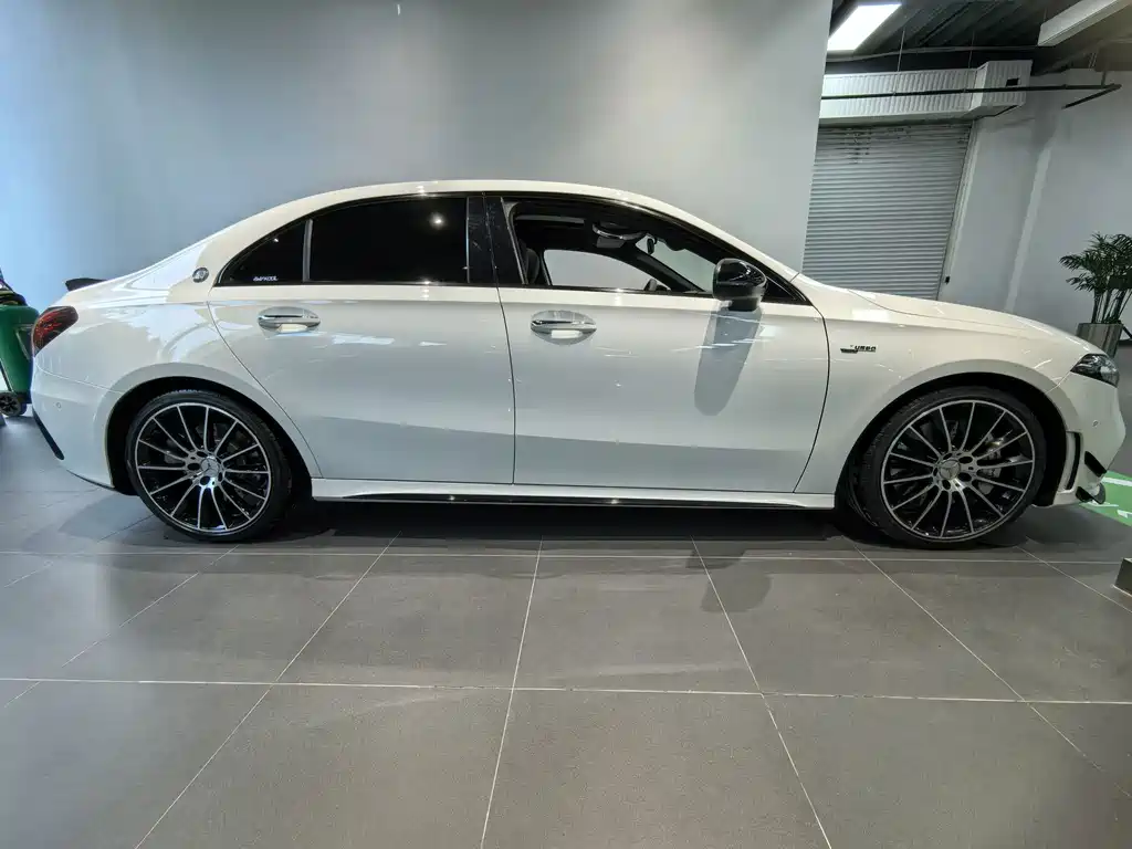 Mercedes-Benz A-Class AMG — миниатюра 11