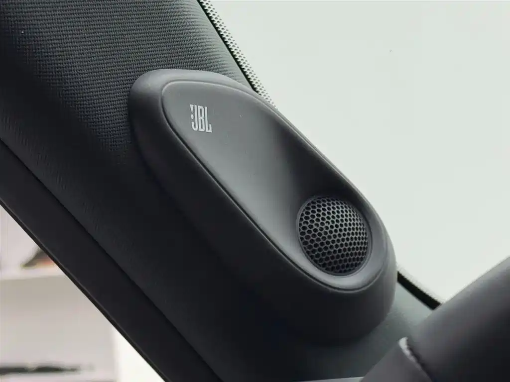 TOYOTA CROWN SPORTCROSS