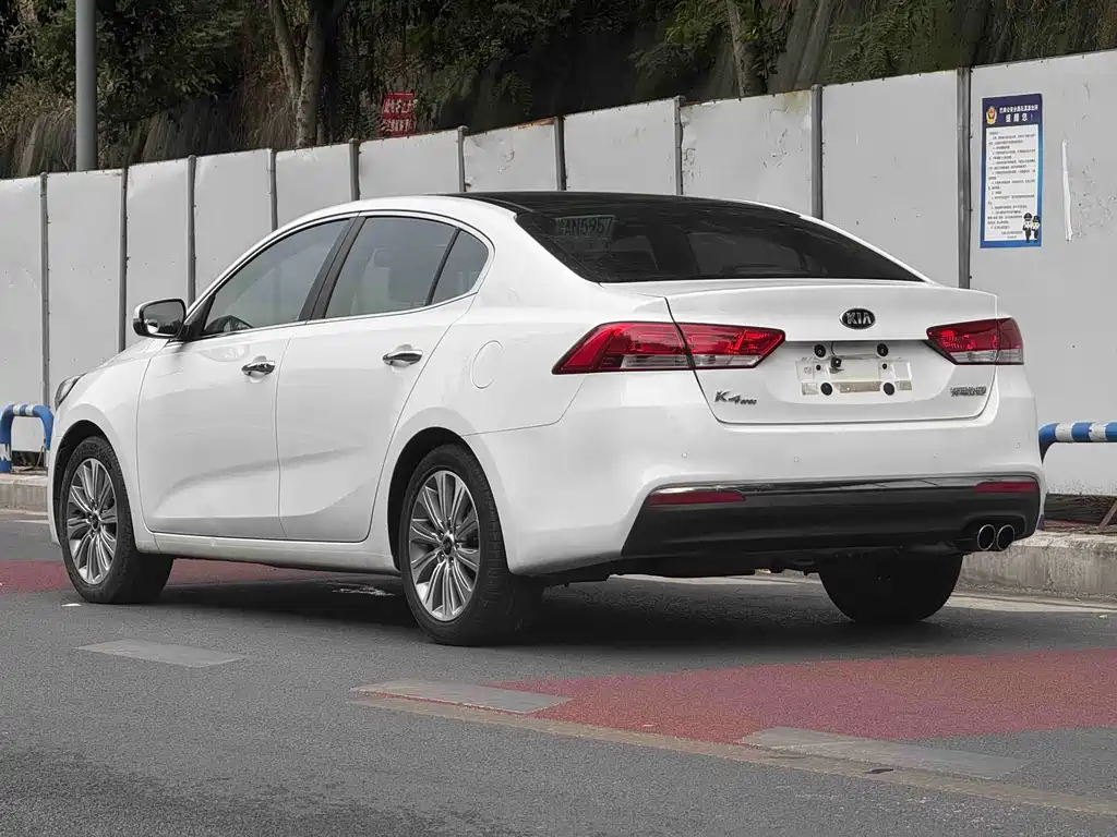 Kia K4 — миниатюра 8