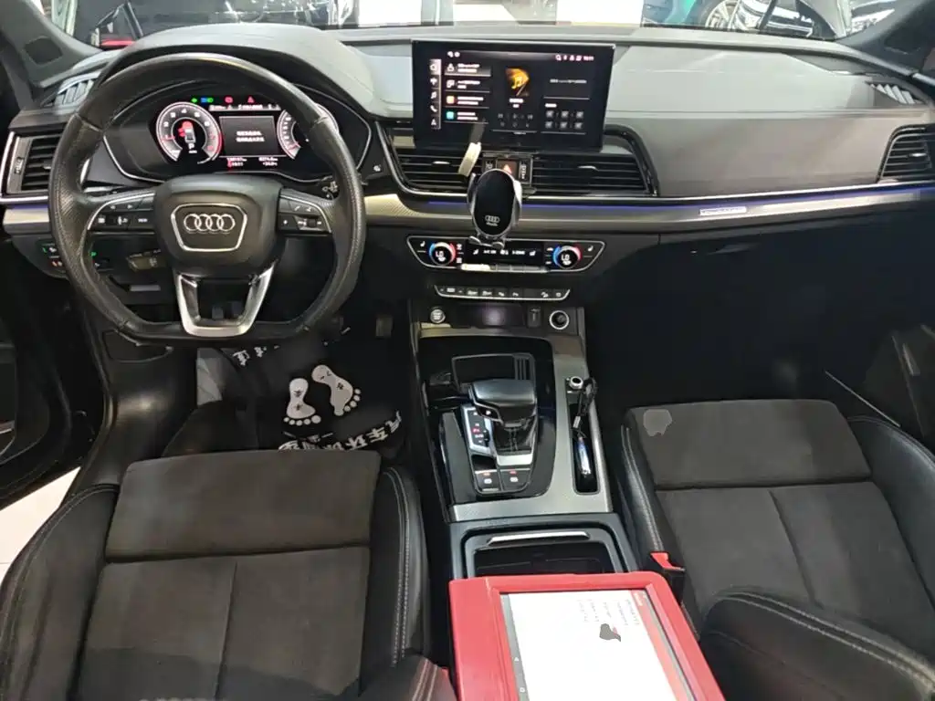 Audi Q5L Sportback — миниатюра 10