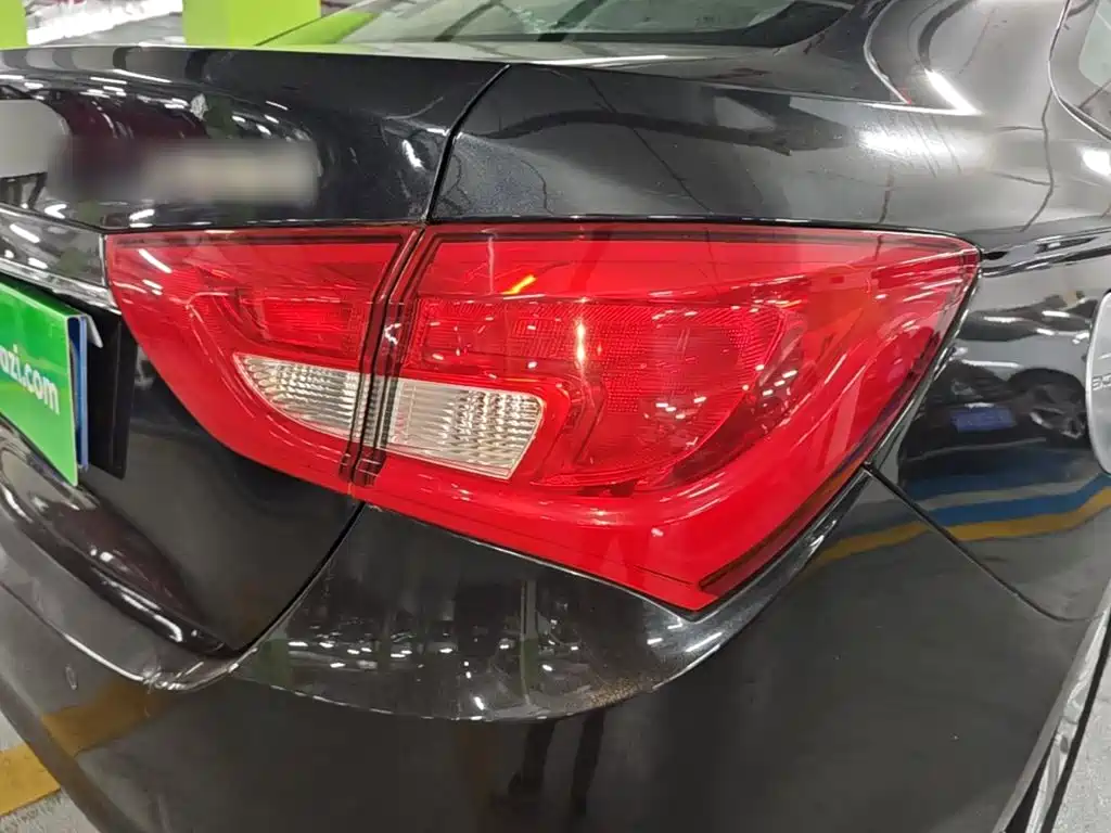 Buick Excelle — миниатюра 8