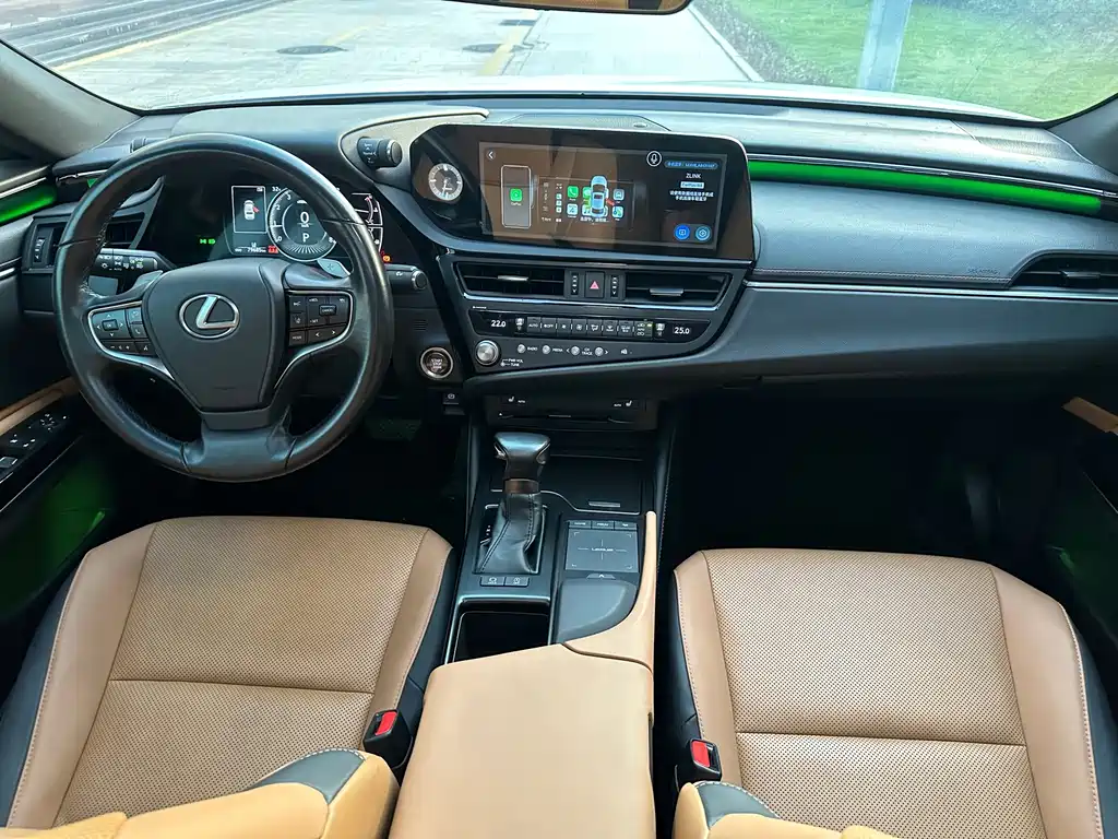 Lexus ES — миниатюра 8