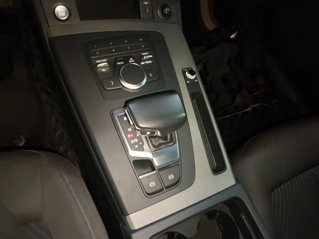 Audi Q5L — миниатюра 14