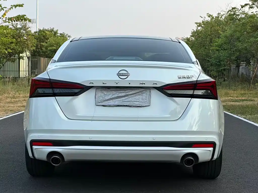 Nissan Teana — миниатюра 5