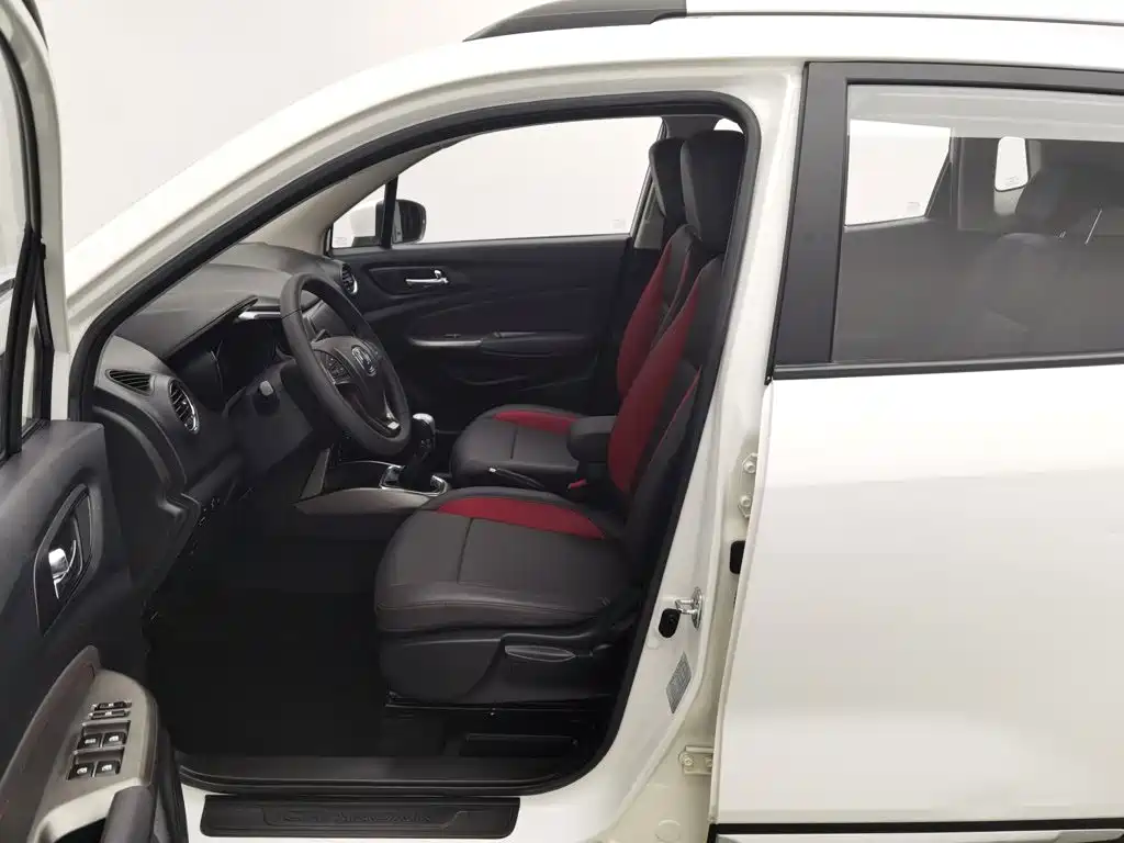 Changan CS15 — миниатюра 10