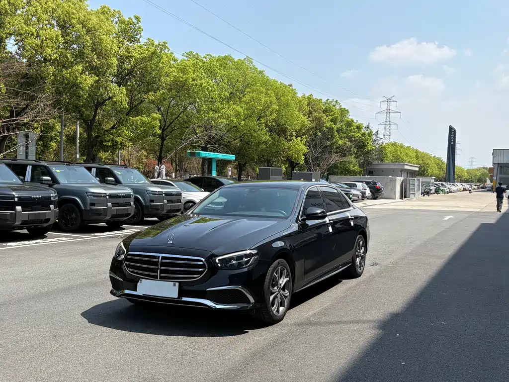 Mercedes-Benz E-Class 2021