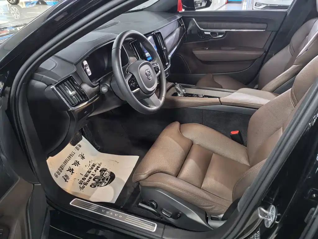 Volvo S90 — миниатюра 6