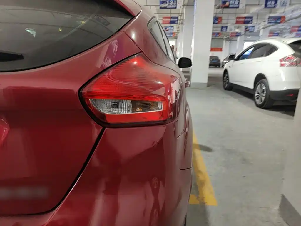 Ford Focus — миниатюра 8