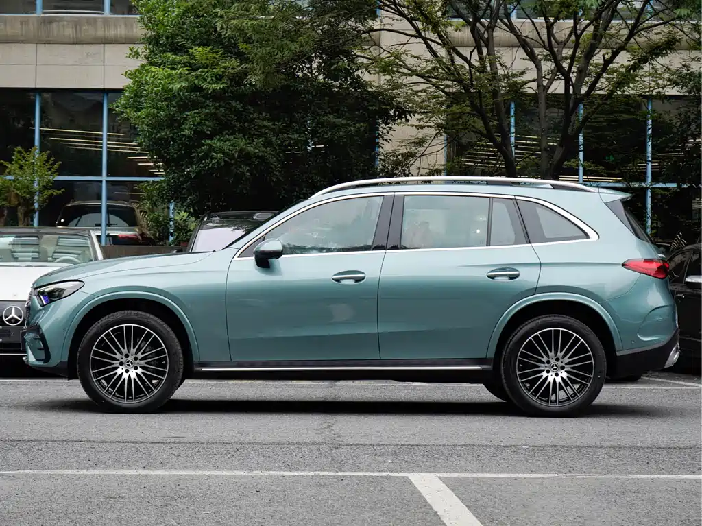Mercedes-Benz GLC 2025 GLC 300 L 4MATIC Luxury 5 мест