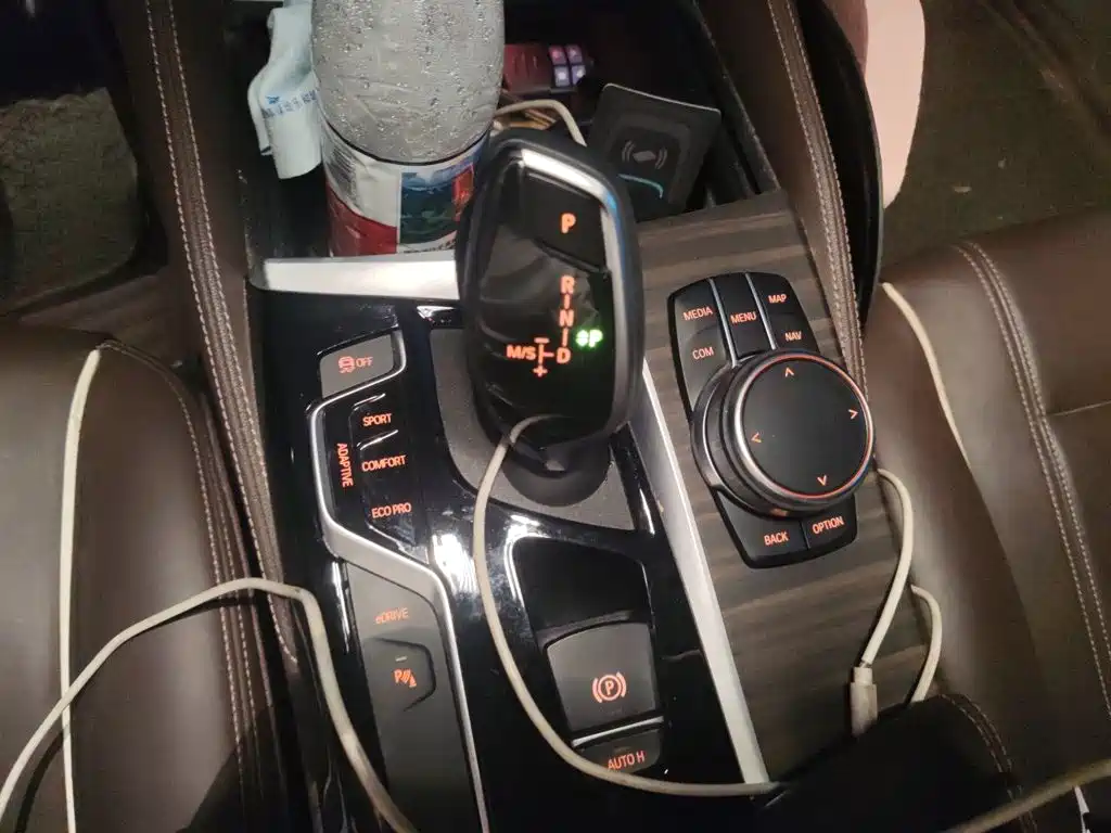 BMW 5 Series New Energy — миниатюра 15