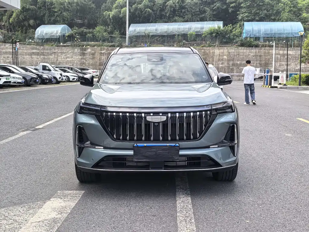 Geely Boyue L L 2025 1.5TD DCT