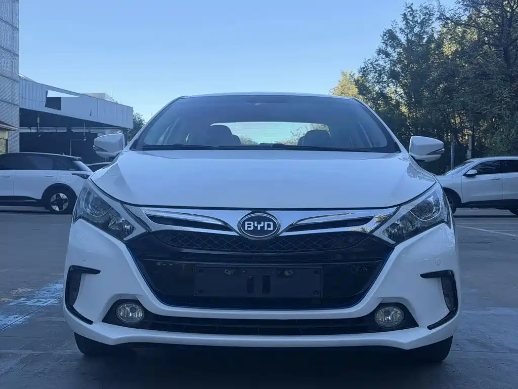 BYD Qin NEV — миниатюра 2