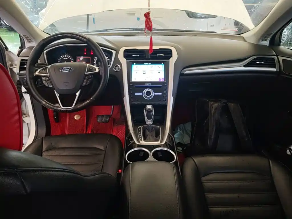 Ford Mondeo — миниатюра 10
