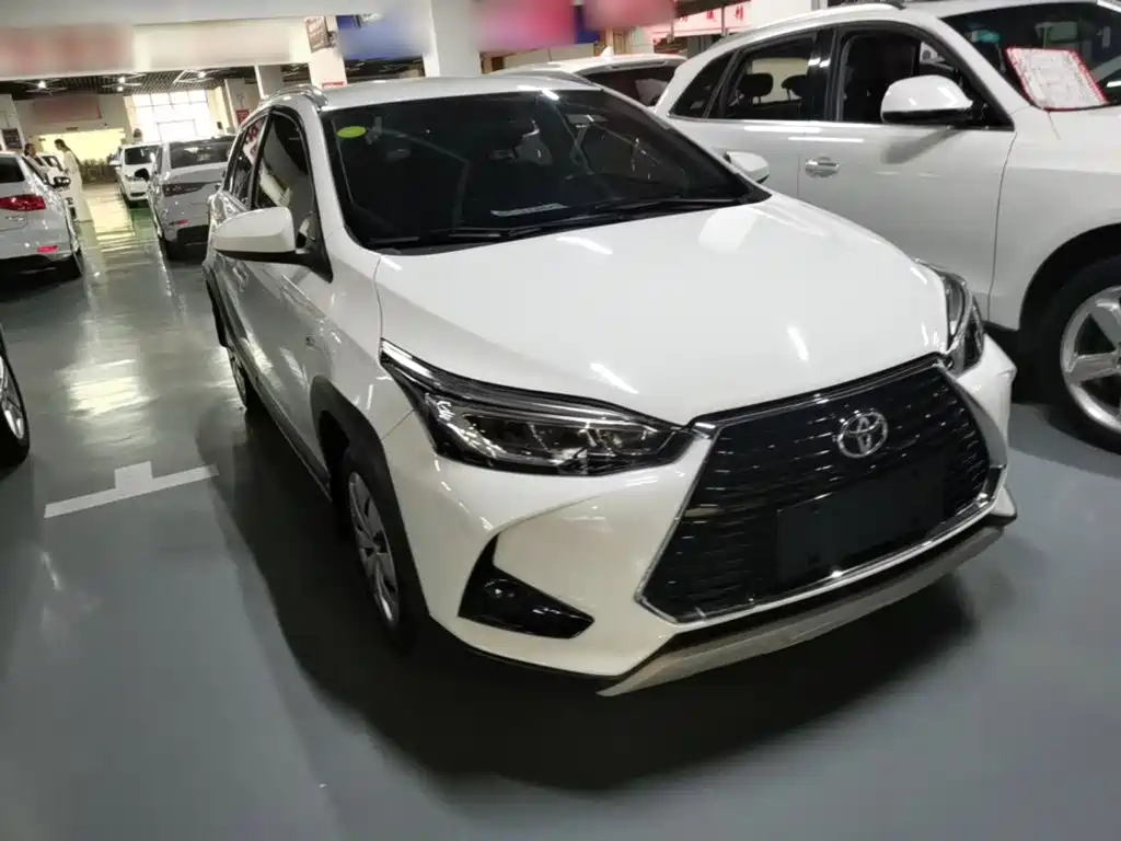 Toyota Yaris L — миниатюра 4