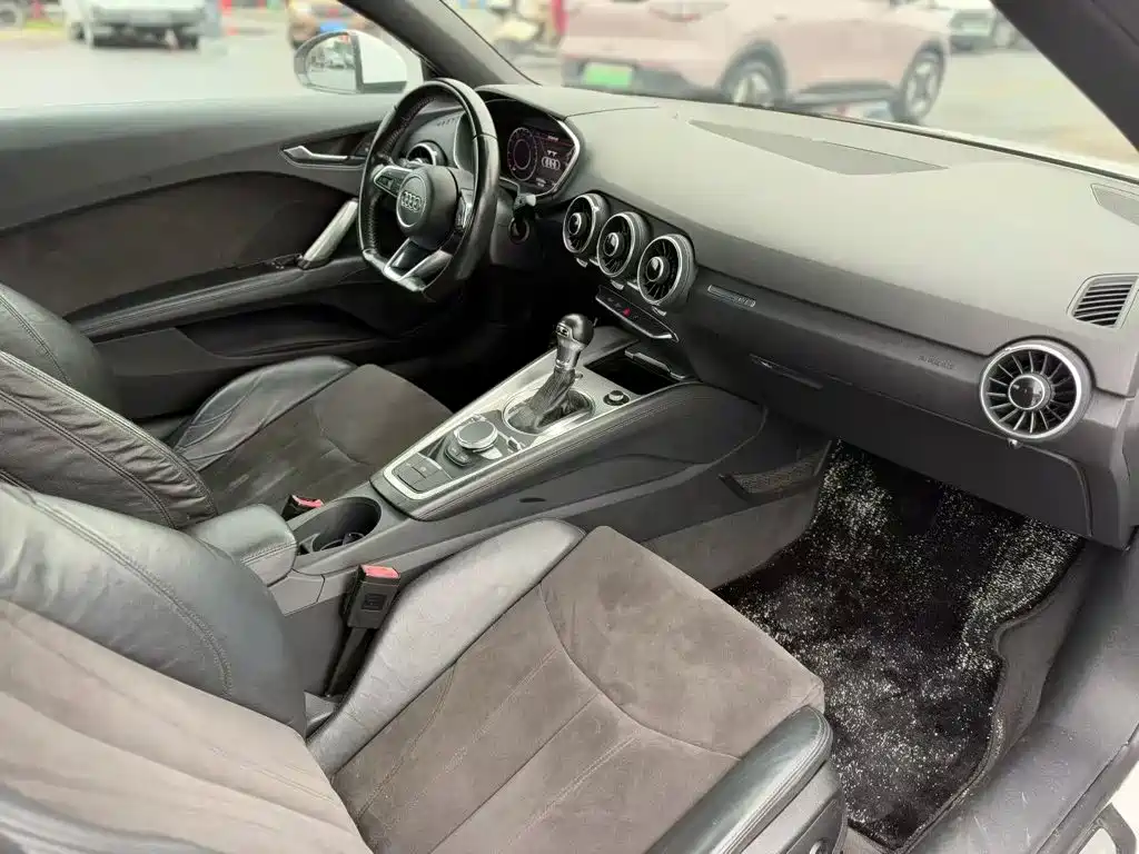Audi TT — миниатюра 3