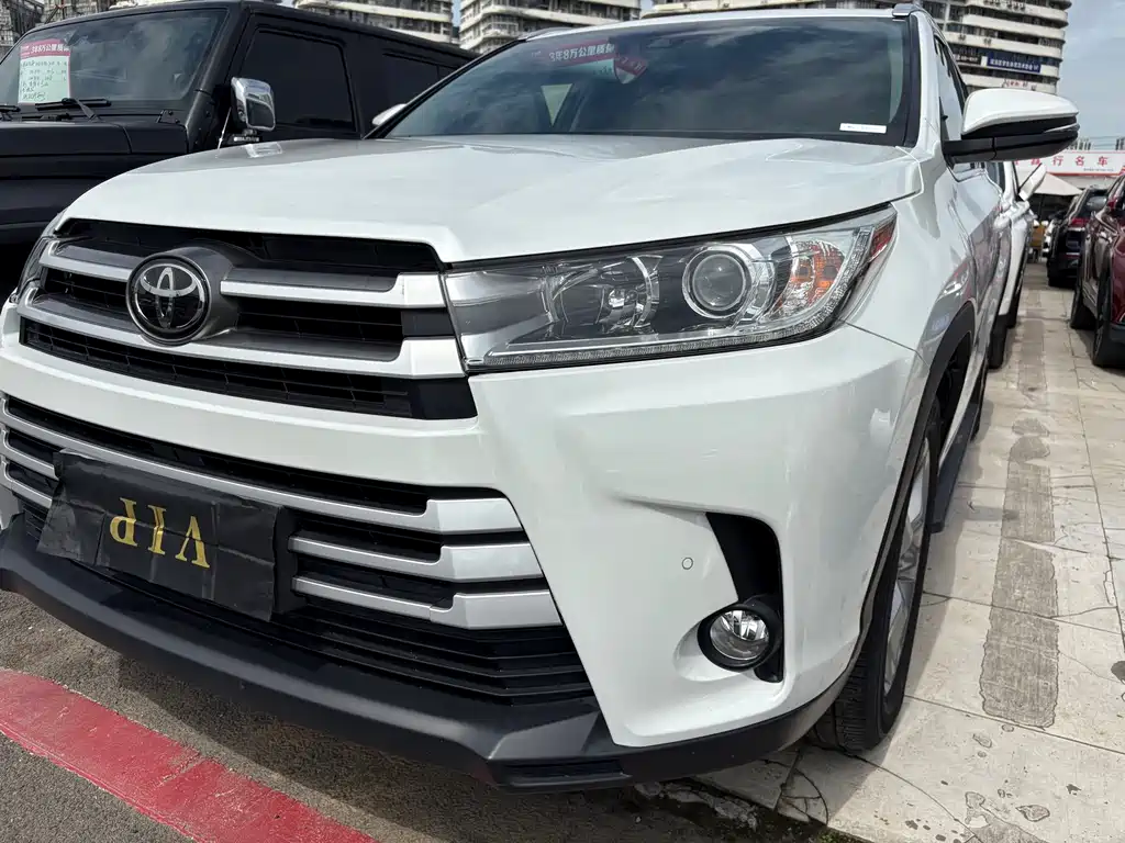 Toyota Highlander 2020