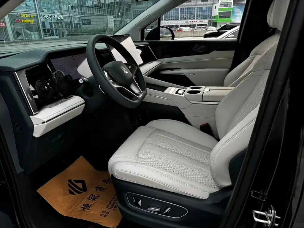 BYD Xia — миниатюра 8