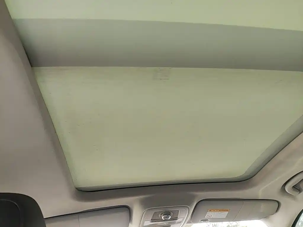 Roewe RX8 — миниатюра 18