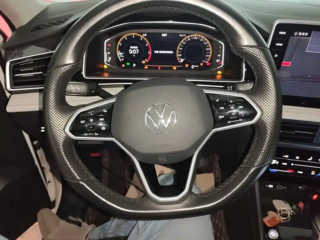 Volkswagen Tiguan L — миниатюра 11