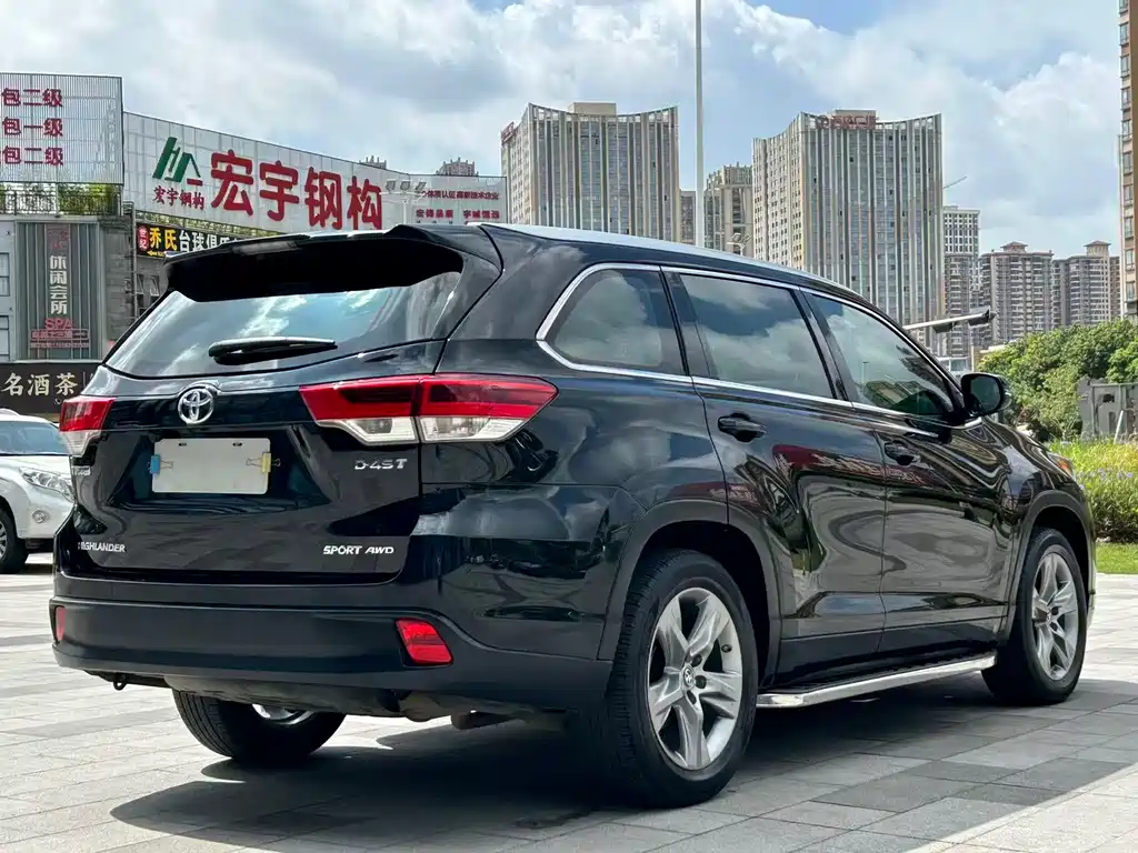 Toyota Highlander — миниатюра 5