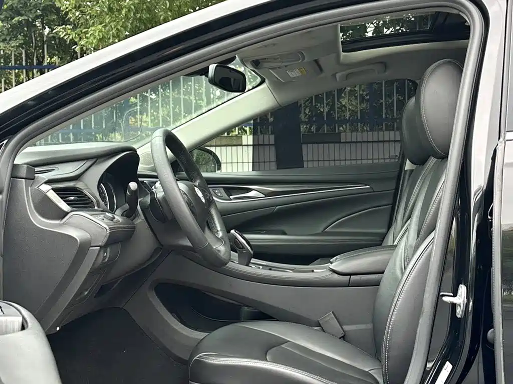 Buick LaCrosse — миниатюра 16
