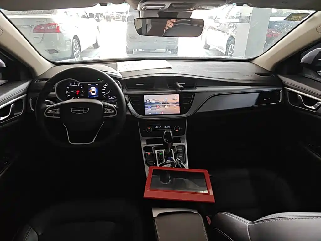 Geely Emgrand GL — миниатюра 10