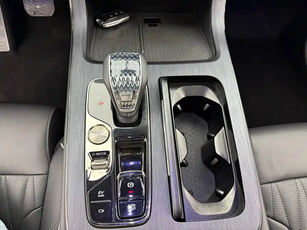 GAC Motor Trumpchi GS8 — миниатюра 13