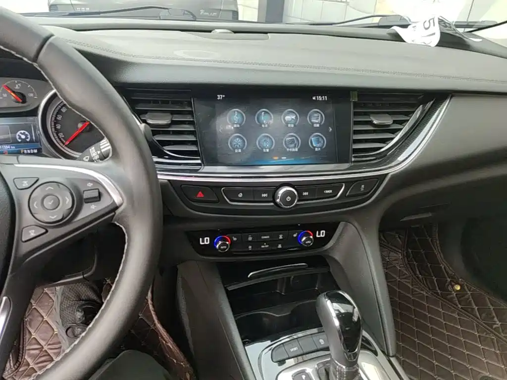 Buick Regal — миниатюра 9
