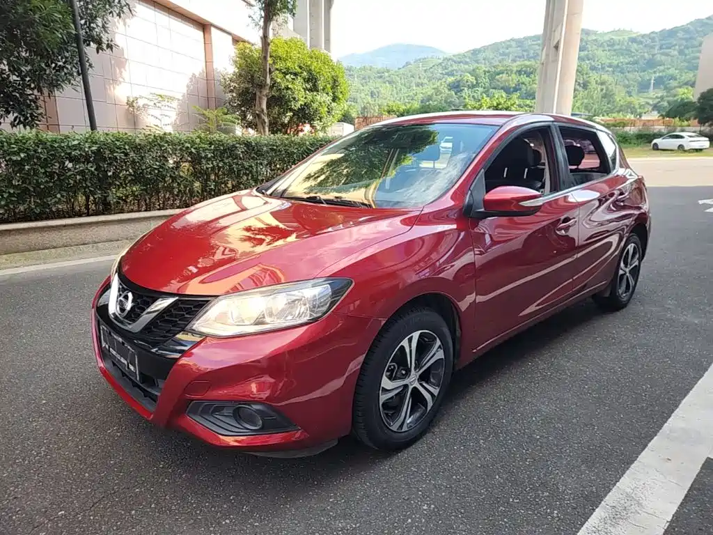 Nissan Tiida